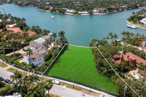 Купить земельный участок в Майами-Бич, Флорида № 1237141 - фото 3
