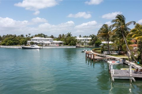 Купить земельный участок в Майами-Бич, Флорида № 1237141 - фото 12