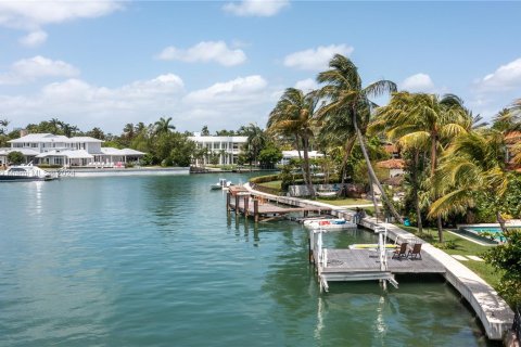 Купить земельный участок в Майами-Бич, Флорида № 1237141 - фото 11