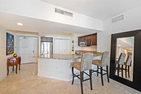 Copropriété à vendre à Aventura, Floride: 2 chambres, 116.78 m2 № 1237136 - photo 13