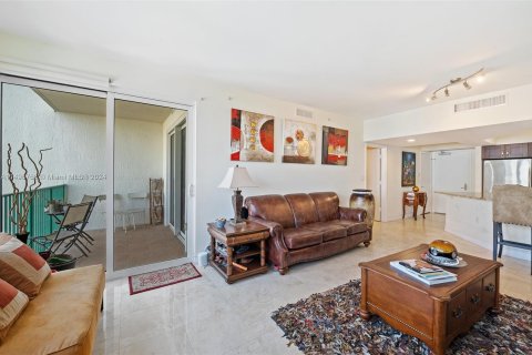 Condo in Aventura, Florida, 2 bedrooms  № 1237136 - photo 17