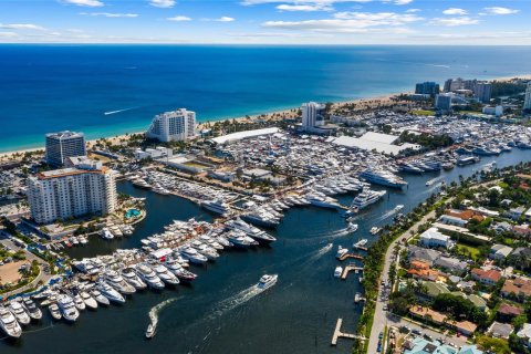 Villa ou maison à vendre à Fort Lauderdale, Floride: 5 chambres, 426.98 m2 № 1103186 - photo 29