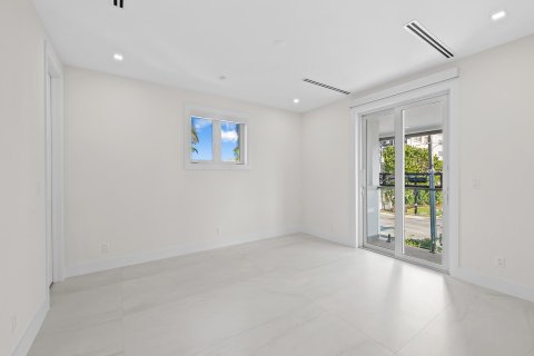 Casa en venta en Fort Lauderdale, Florida, 5 dormitorios, 426.98 m2 № 1103186 - foto 10