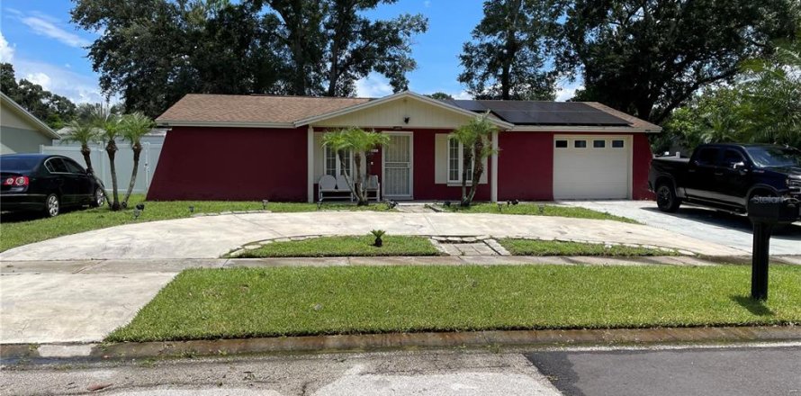 House in Tampa, Florida 4 bedrooms, 101.08 sq.m. № 1314572