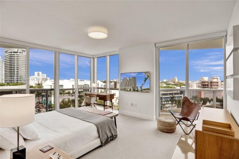 Condominio en venta en Miami Beach, Florida, 2 dormitorios, 153.2 m2 № 1423139 - foto 18