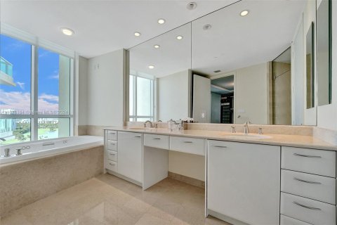 Copropriété à vendre à Aventura, Floride: 2 chambres, 191.01 m2 № 1282673 - photo 21