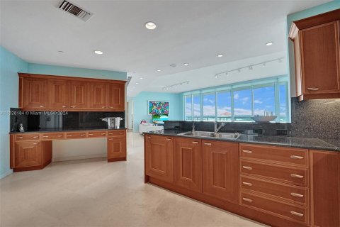 Copropriété à vendre à Aventura, Floride: 2 chambres, 191.01 m2 № 1282673 - photo 11