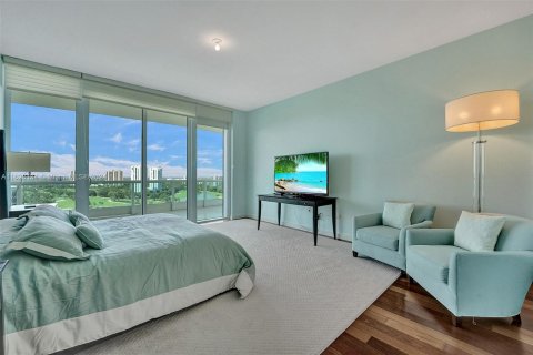 Condominio en venta en Aventura, Florida, 2 dormitorios, 191.01 m2 № 1282673 - foto 18