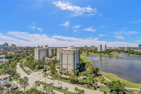 Copropriété à vendre à Aventura, Floride: 2 chambres, 191.01 m2 № 1282673 - photo 26