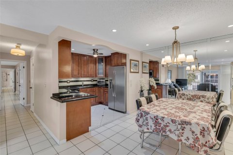 Condo in Fort Lauderdale, Florida, 2 bedrooms  № 1132896 - photo 20