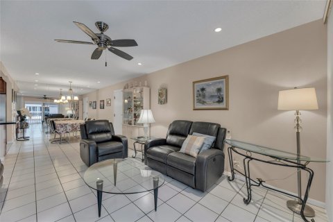 Condo in Fort Lauderdale, Florida, 2 bedrooms  № 1132896 - photo 28