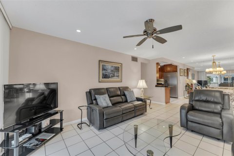 Condo in Fort Lauderdale, Florida, 2 bedrooms  № 1132896 - photo 27