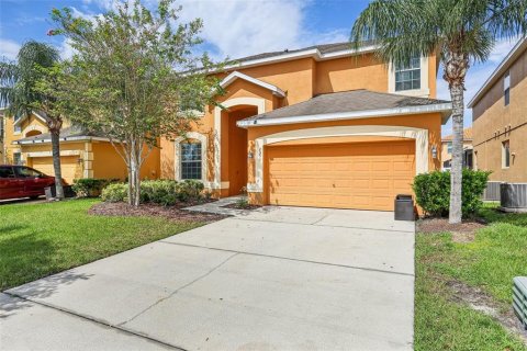 House in Kissimmee, Florida 6 bedrooms, 267 sq.m. № 1334131 - photo 3