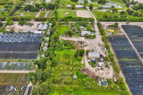 Купить земельный участок в Делрей-Бич, Флорида № 67012 - фото 4