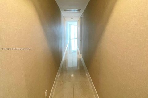 Copropriété à vendre à Sunny Isles Beach, Floride: 2 chambres, 120.4 m2 № 1374251 - photo 14