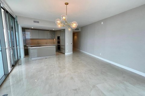 Condominio en venta en Sunny Isles Beach, Florida, 2 dormitorios, 120.4 m2 № 1374251 - foto 29