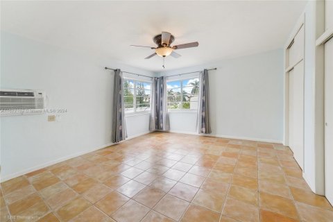 Condominio en venta en Miami Beach, Florida, 1 dormitorio, 65.03 m2 № 1269772 - foto 4