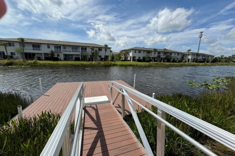 Touwnhouse à vendre à Wellington, Floride: 4 chambres, 193.33 m2 № 1178573 - photo 1