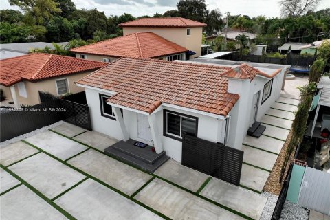 Casa en venta en Miami, Florida, 4 dormitorios, 147.71 m2 № 1439947 - foto 4