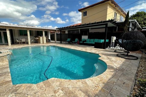 Casa en venta en Miami, Florida, 4 dormitorios, 147.71 m2 № 1439947 - foto 2