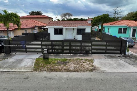 Casa en venta en Miami, Florida, 4 dormitorios, 147.71 m2 № 1439947 - foto 30