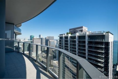 Condo in Miami, Florida, 1 bedroom  № 1367599 - photo 18