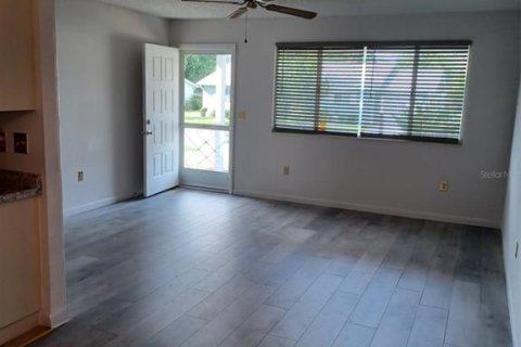 House in Ocala, Florida 2 bedrooms, 89.19 sq.m. № 1392470 - photo 4