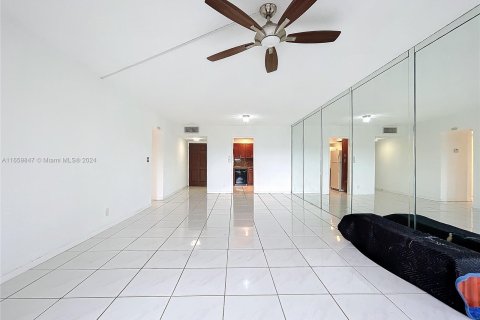 Copropriété à vendre à Lauderhill, Floride: 2 chambres, 88.26 m2 № 1365302 - photo 8