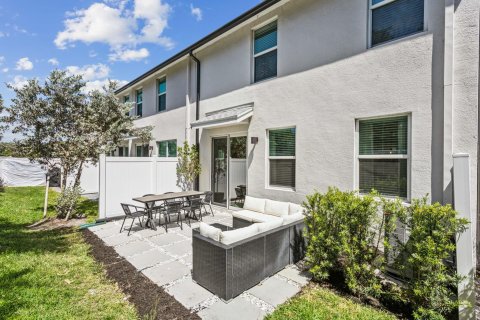 Adosado en venta en West Palm Beach, Florida, 3 dormitorios, 163.32 m2 № 1154676 - foto 1