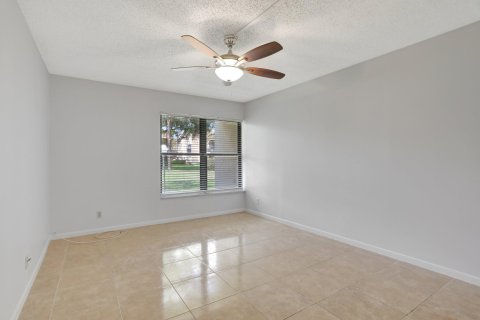 Condo in Deerfield Beach, Florida, 2 bedrooms  № 1154302 - photo 16