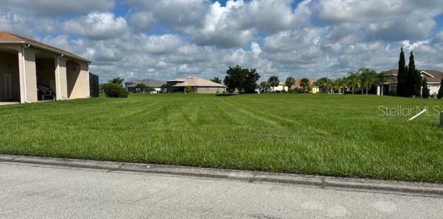 Terreno en Polk City, Florida № 1367794