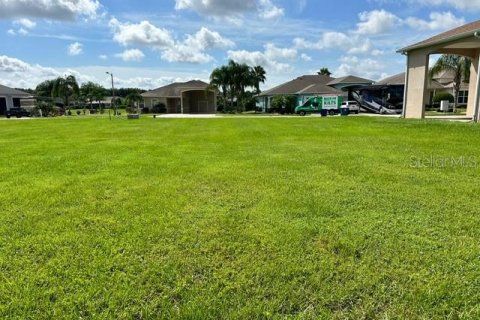 Terreno en venta en Polk City, Florida № 1367794 - foto 2