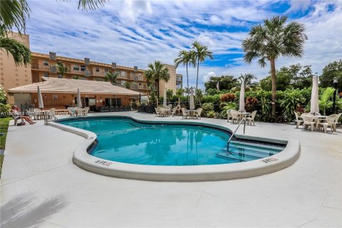 Copropriété à vendre à Hollywood, Floride: 1 chambre, 47.38 m2 № 1368707 - photo 23