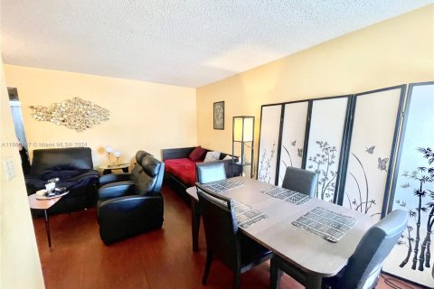 Copropriété à vendre à Hollywood, Floride: 1 chambre, 47.38 m2 № 1368707 - photo 6