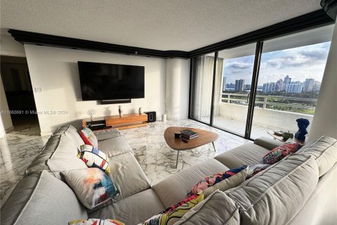 Condo in Aventura, Florida, 2 bedrooms  № 1368671 - photo 1