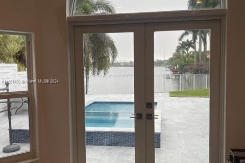 Casa en venta en Miami, Florida, 3 dormitorios, 197.14 m2 № 1368674 - foto 6