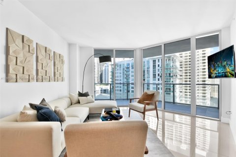 Copropriété à louer à Miami, Floride: 2 chambres, 94.02 m2 № 1368672 - photo 1