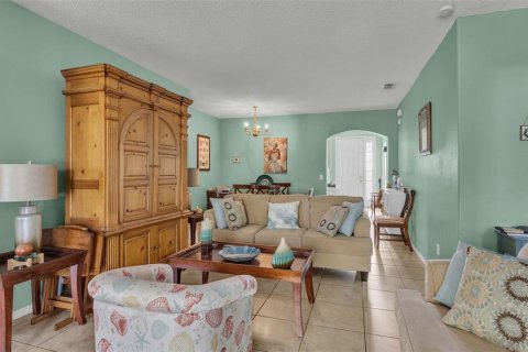 Casa en venta en Davenport, Florida, 3 dormitorios, 153.29 m2 № 1301879 - foto 13