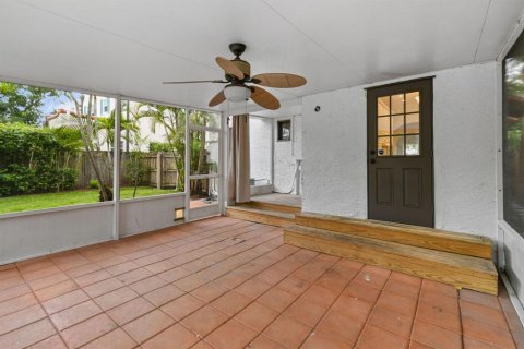 House in West Palm Beach, Florida 3 bedrooms, 100.33 sq.m. № 686441 - photo 15