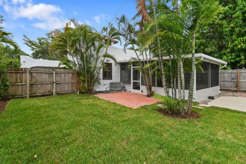 House in West Palm Beach, Florida 3 bedrooms, 100.33 sq.m. № 686441 - photo 10