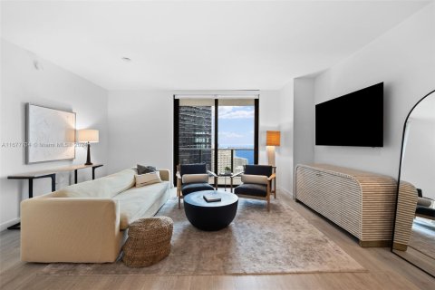 Condo in Miami, Florida, 1 bedroom  № 1403026 - photo 7