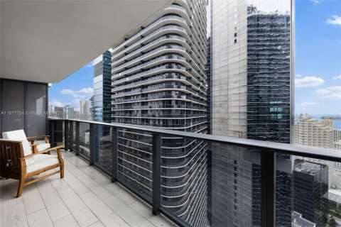 Condo in Miami, Florida, 1 bedroom  № 1403026 - photo 25