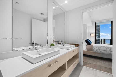 Condo in Miami, Florida, 1 bedroom  № 1403026 - photo 23