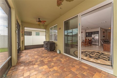 Villa ou maison à vendre à Kissimmee, Floride: 4 chambres, 189.33 m2 № 1326630 - photo 5