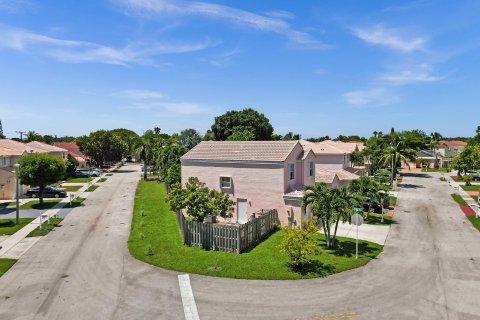 Casa en venta en Margate, Florida, 3 dormitorios, 144.18 m2 № 1207758 - foto 3