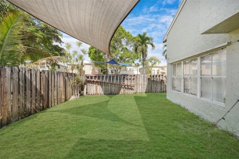 Casa en venta en Margate, Florida, 3 dormitorios, 161.46 m2 № 1207799 - foto 25