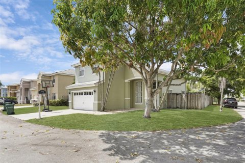 Villa ou maison à vendre à Margate, Floride: 3 chambres, 161.46 m2 № 1207799 - photo 7