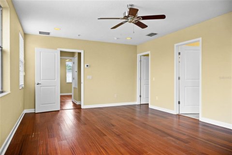 Townhouse in Tampa, Florida 3 bedrooms, 215.72 sq.m. № 964694 - photo 14