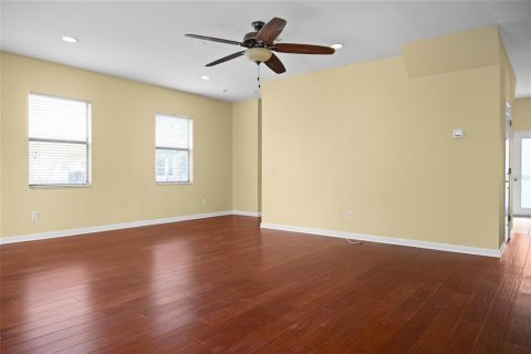 Townhouse in Tampa, Florida 3 bedrooms, 215.72 sq.m. № 964694 - photo 12