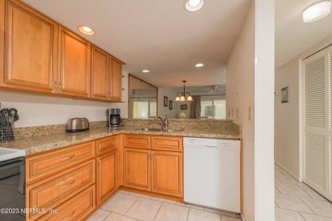 Condo in Saint Augustine, Florida, 2 bedrooms  № 772561 - photo 11